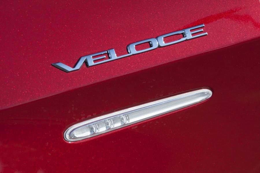Логотип Alfa Romeo Giulietta Veloce (940) 2016 года  (WW) (фото 2 из 27)
